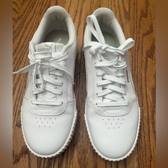 Size 9 Puma White Sneakers - Picture 8 of 10